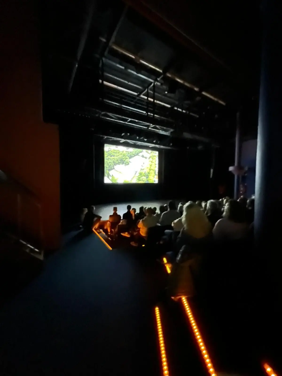 FPV dronebeelden BetervanBoven projectie